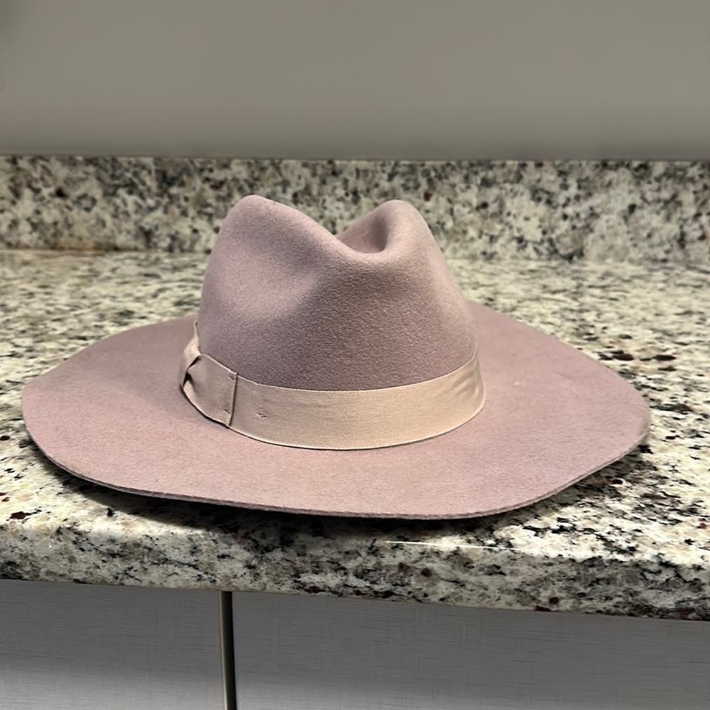 Fedora hat
